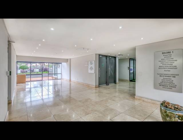 346M² BUSINESS CENTRE TO LET IN BRYANSTON